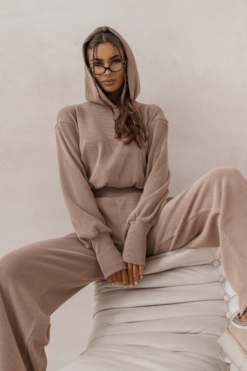 02b291737c9eebd3b375bfeae936d5bd