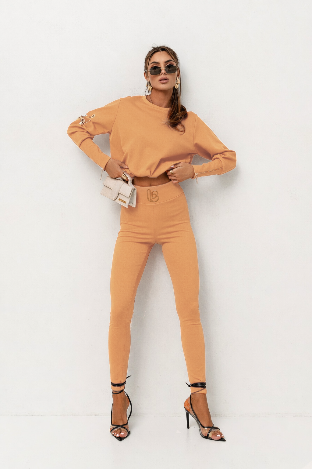 e2bb3f210e4423981af7f2564ab903f4