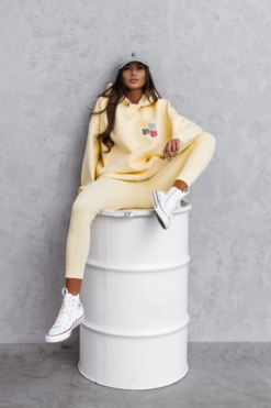 41f72d29300aae3b58cd69f953406cec