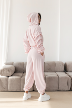 7135700560a74f4f4d4fa4e06f88b8d9